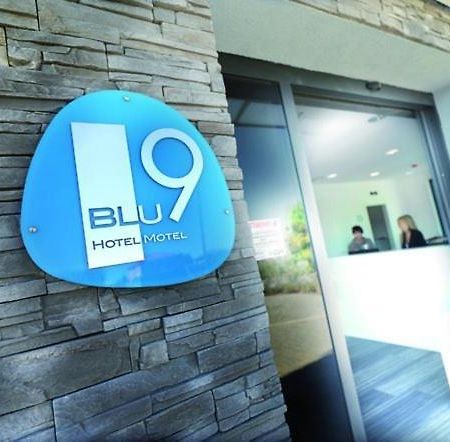 Blu9 Hotel Novedrate Buitenkant foto